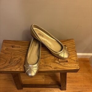 TALBOTS, Women's 7.5M Gold Metallic Ballet Flats, Slip On